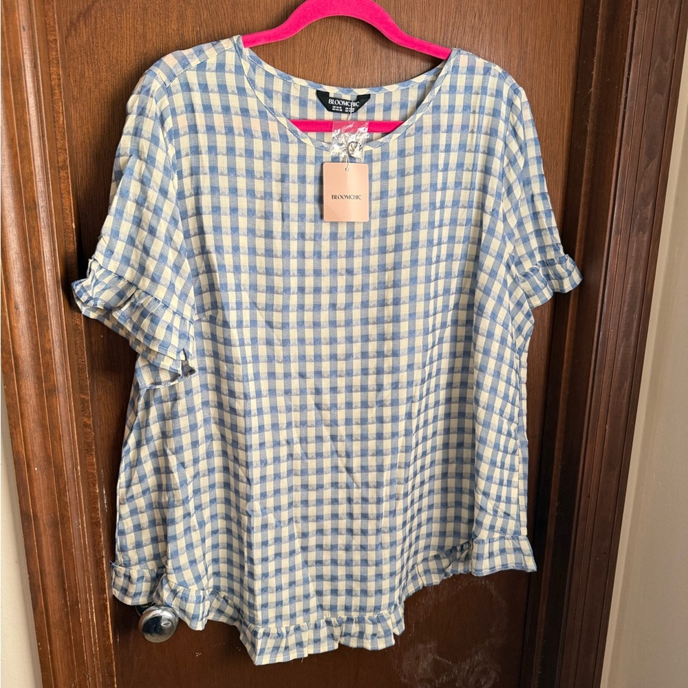 BloomChic Blue and Cream Checkered Blouse. Size 14-16